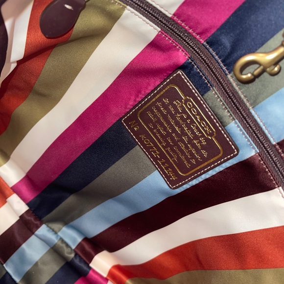 Coach GiGi Tote-Signature fabric, Ivory Leather - Picture 7 of 16